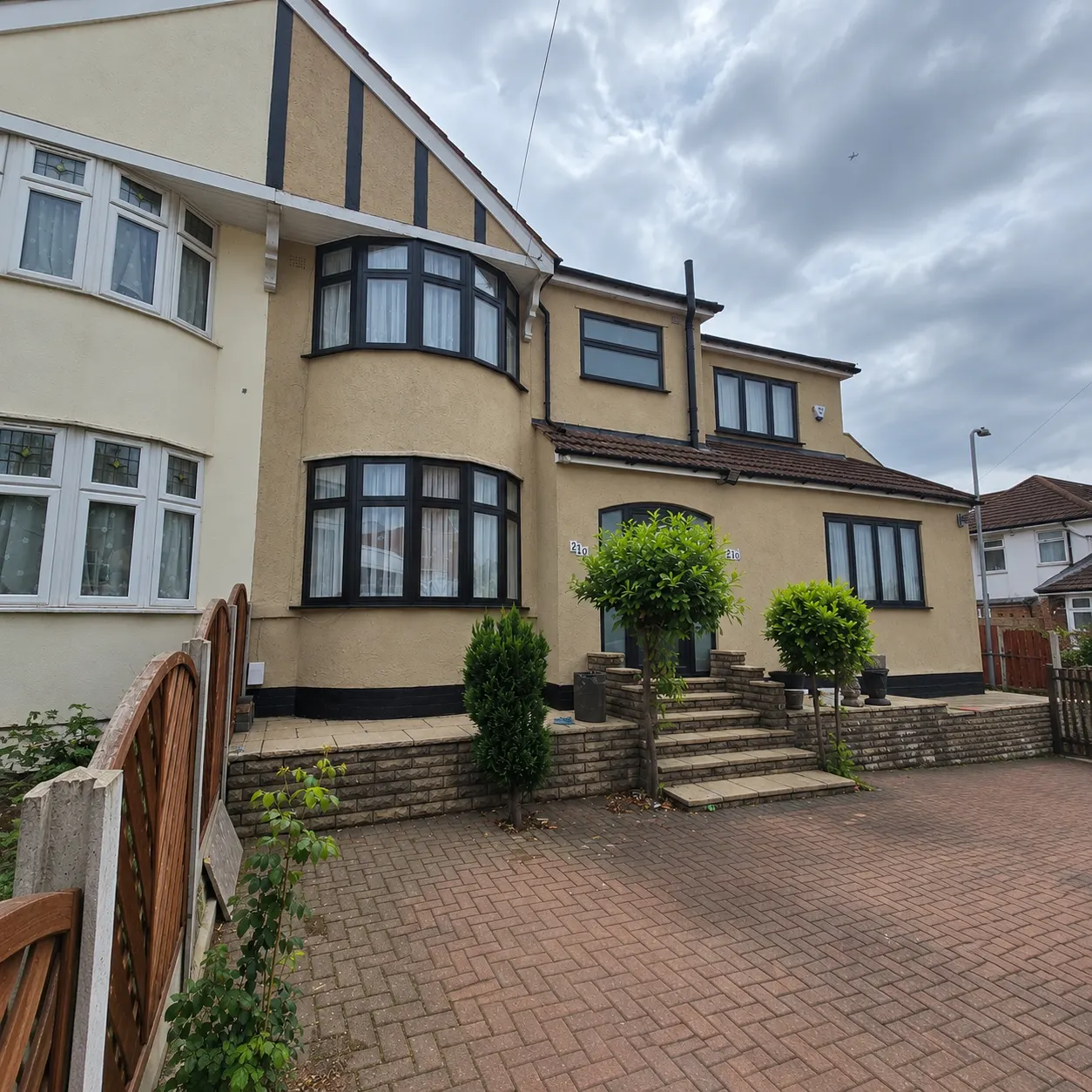 Exterior Wall Cleaning and Coating Essex Universal Eco Homes (9)