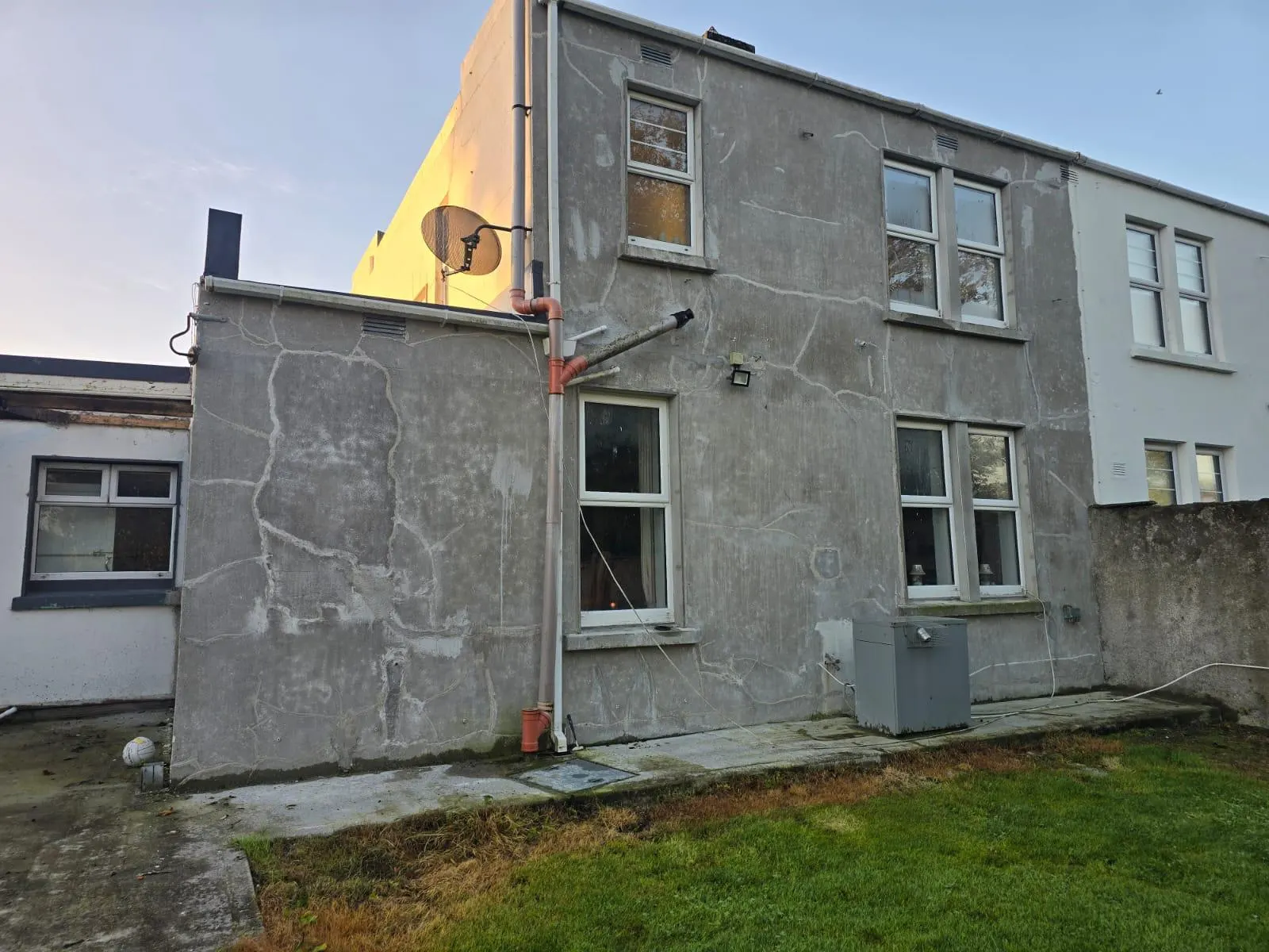 Exterior Wall Coating and Cleaning Company Ireland Universal Eco Homes (3)